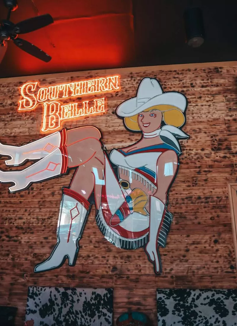 Best Country Bars in Tampa