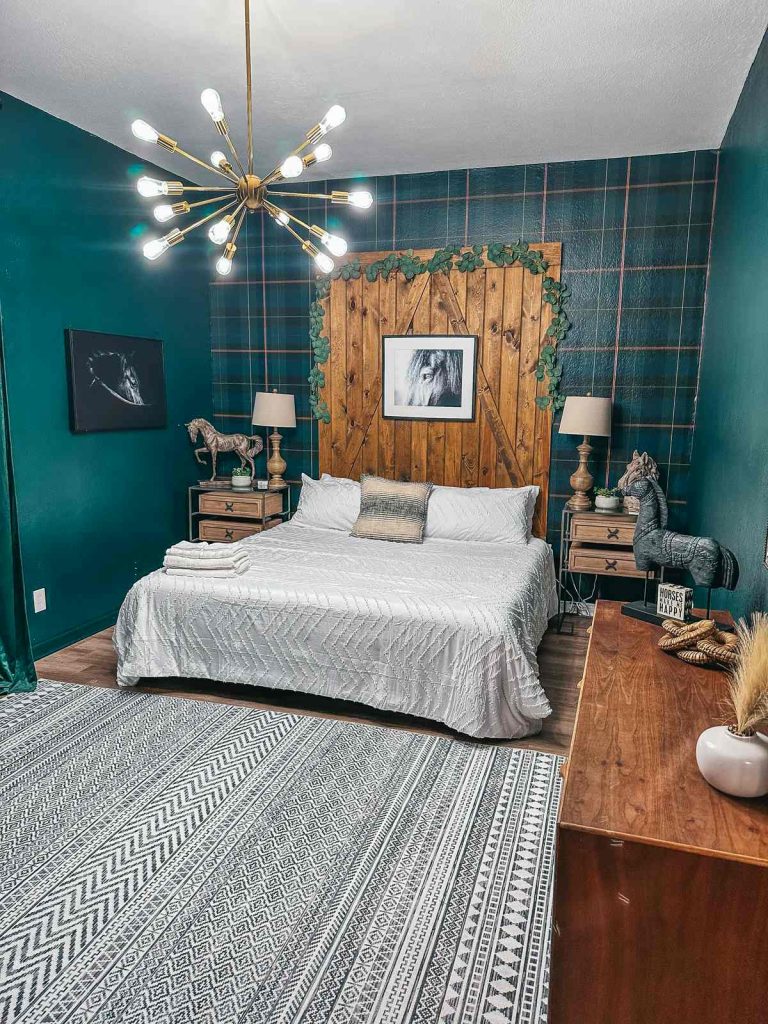 Vacation rental in Tampa bedroom