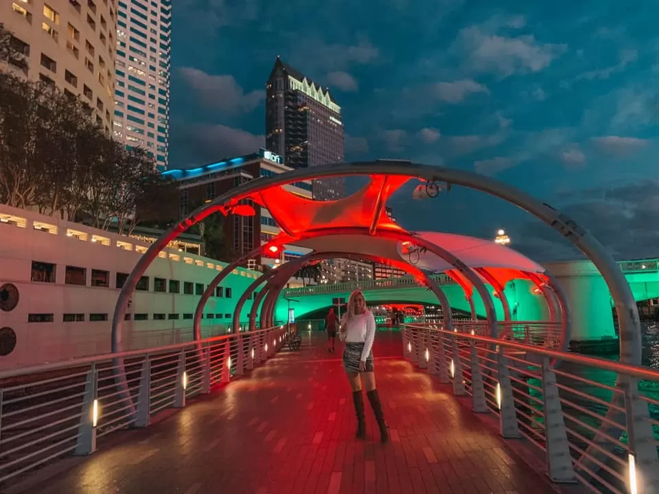 tampa riverwalk at night