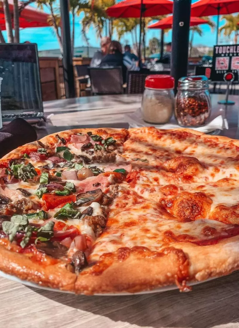 Best Pizza in Tampa | 10 Must-Visit Pizza Places!