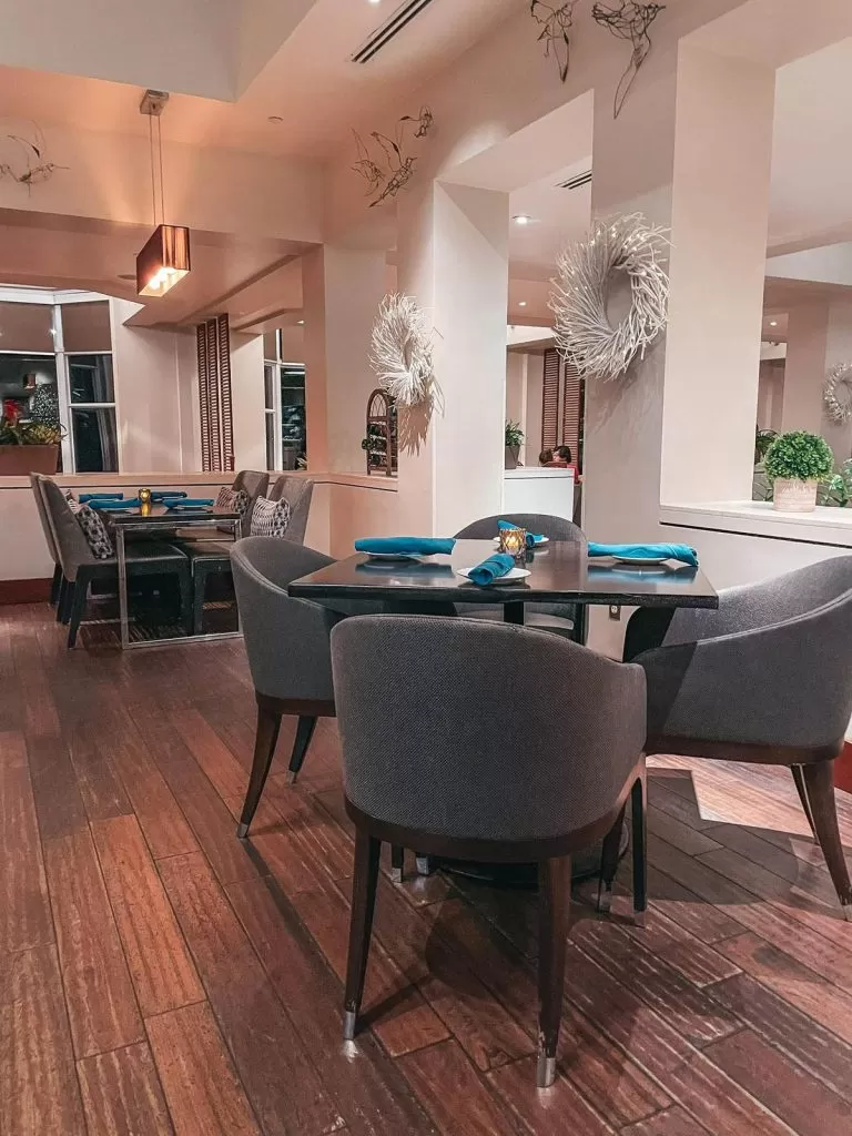 Oystercatchers Tampa restaurant